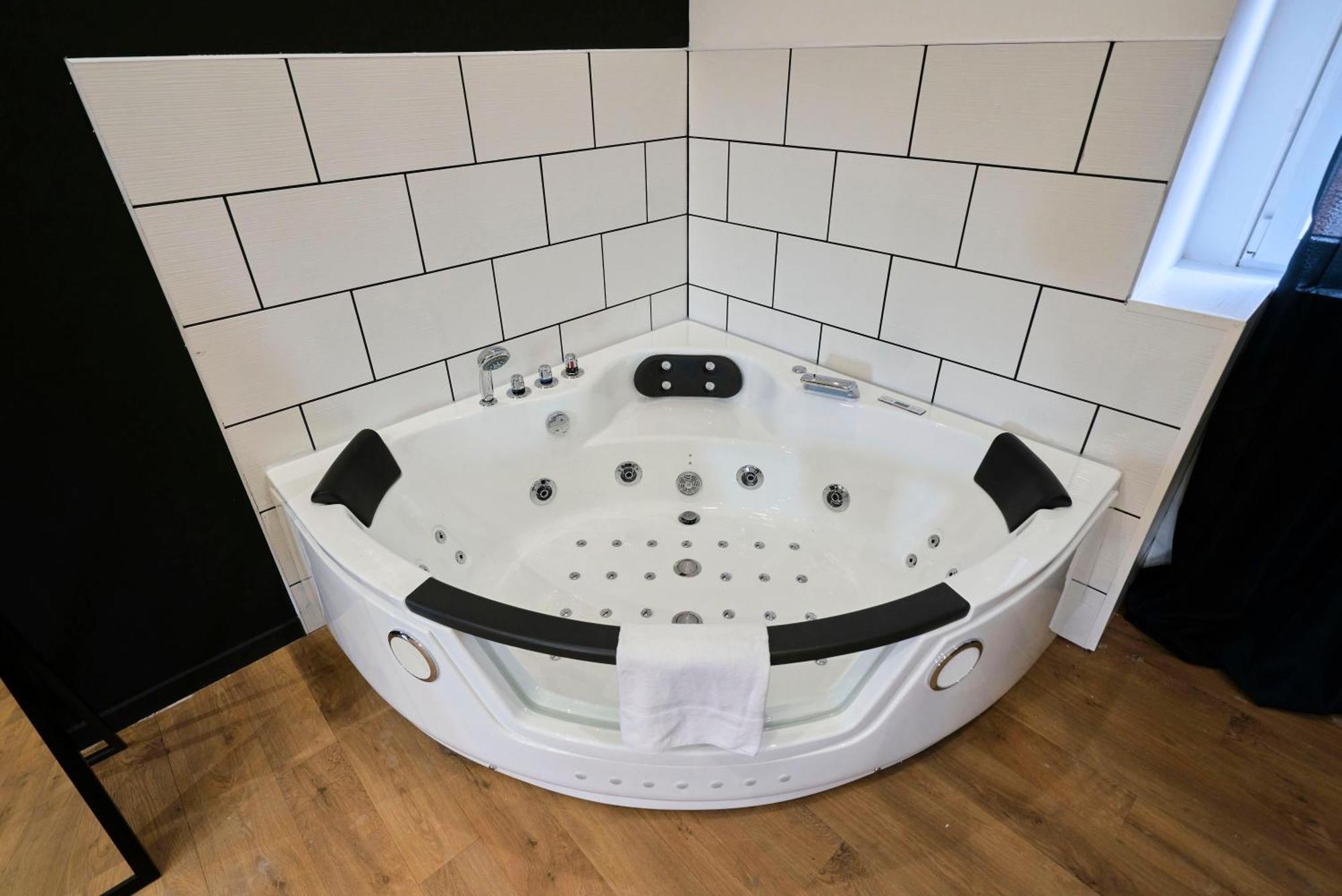 Ng Prestige - Lille L Roubaix Trichon - Balneo - Netflix - Wifi Lägenhet Exteriör bild